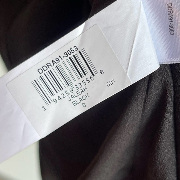 Dress The Population Black Sequin Jaleah Surplice Cap Sleeve Sheath Dress Size S - Picture 10 of 10